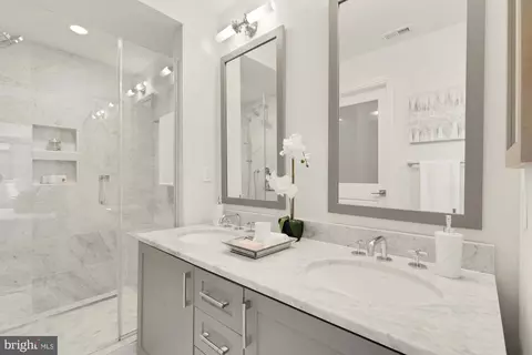 Bath - 412 13th St SE, Washington, DC 20003 photo 1 of 5