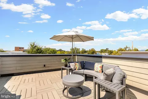 Exterior - 412 13th St SE, Washington, DC 20003 photo 3 of 14