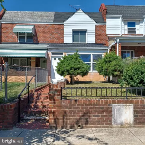 3432 Dix St NE, Washington, DC 20019