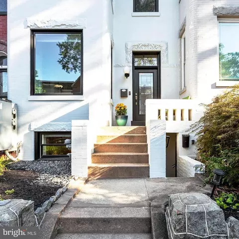 36 Quincy Pl NE, Washington, DC 20002