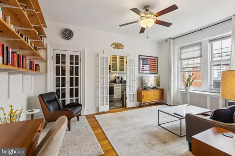 1526 17th St NW #405, Washington, DC 20036