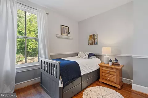 207 10th St NE, Washington, DC 20002 photo 32