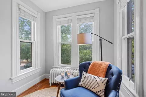 207 10th St NE, Washington, DC 20002 photo 26