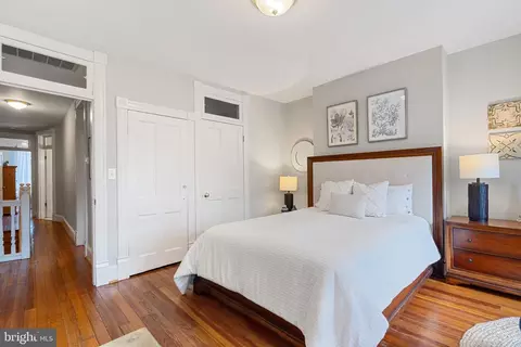 207 10th St NE, Washington, DC 20002 photo 25