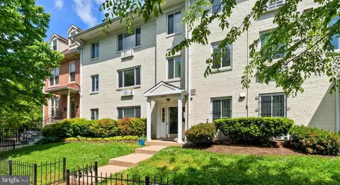 2001 2005 Allen Pl NW #301, Washington, DC 20009