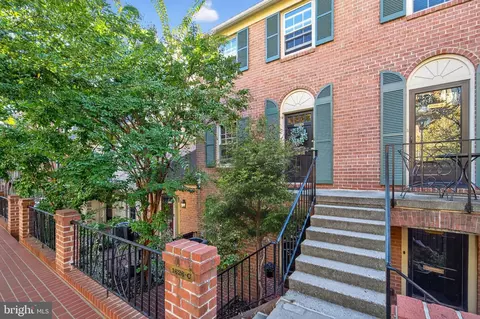 1626 Beekman Pl NW #C, Washington, DC 20009