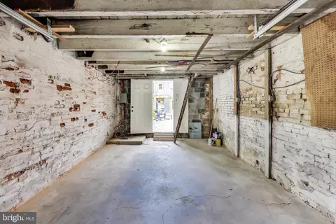 120 6th St SE, Washington, DC 20003 photo 25