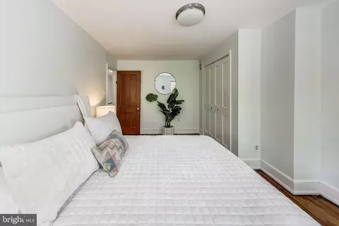 120 6th St SE, Washington, DC 20003 photo 20