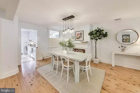 120 6th St SE, Washington, DC 20003 photo 4