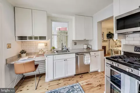120 6th St SE, Washington, DC 20003 photo 7