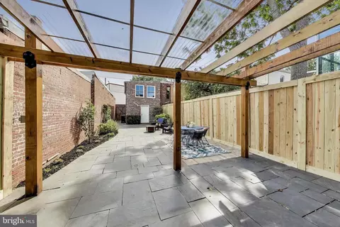 120 6th St SE, Washington, DC 20003 photo 22