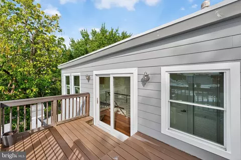 Exterior - 407 Kentucky Ave SE, Washington, DC 20003 photo 8 of 14