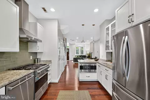 Kitchen - 407 Kentucky Ave SE, Washington, DC 20003 photo 6 of 7
