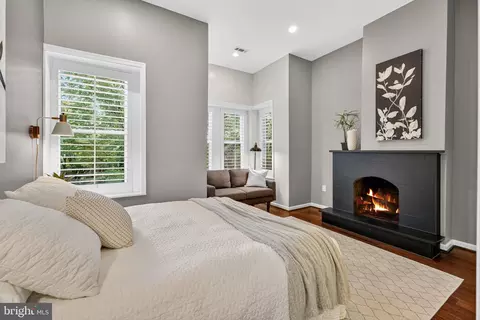 Bedroom - 407 Kentucky Ave SE, Washington, DC 20003 photo 1 of 6