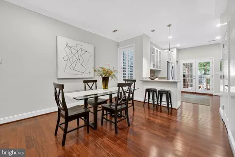 Dining - 407 Kentucky Ave SE, Washington, DC 20003 photo 1 of 4