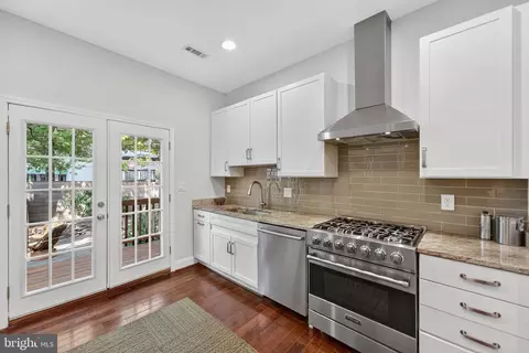 Kitchen - 407 Kentucky Ave SE, Washington, DC 20003 photo 4 of 7