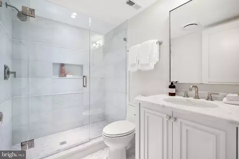Bath - 1524 33rd St NW, Washington, DC 20007 photo 2 of 6