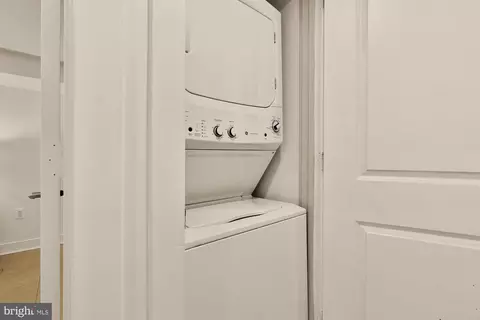 906 A St SE, Washington, DC 20003 photo 59