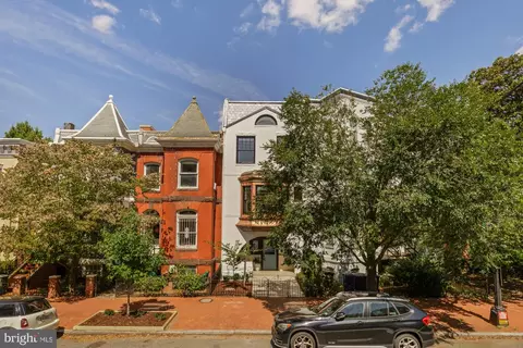 906 A St SE, Washington, DC 20003 photo 63
