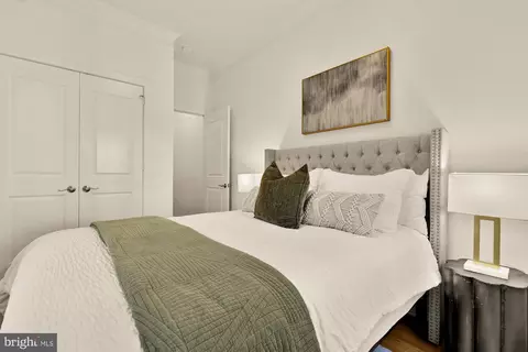 906 A St SE, Washington, DC 20003 photo 32