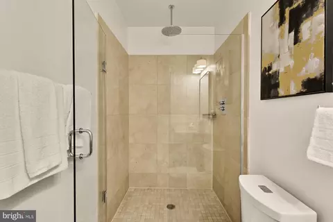 906 A St SE, Washington, DC 20003 photo 31
