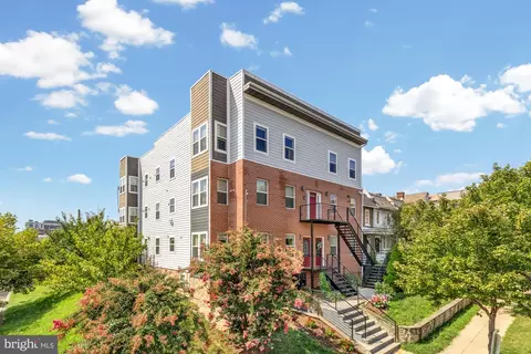 233 S Street St NE #4, Washington, DC 20002 photo 2
