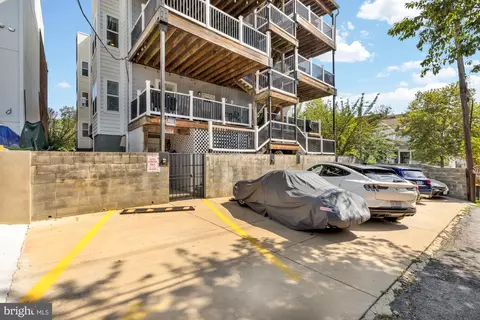 233 S Street St NE #4, Washington, DC 20002 photo 33