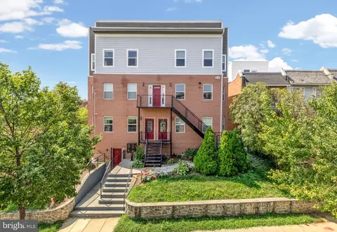 233 S Street St NE #4, Washington, DC 20002