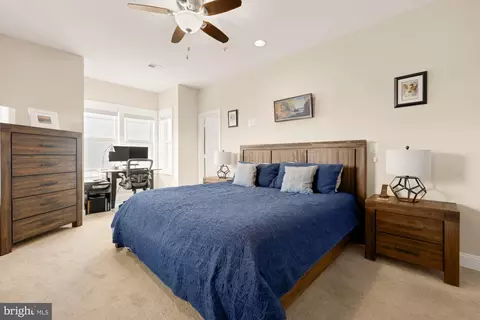 233 S Street St NE #4, Washington, DC 20002 photo 25