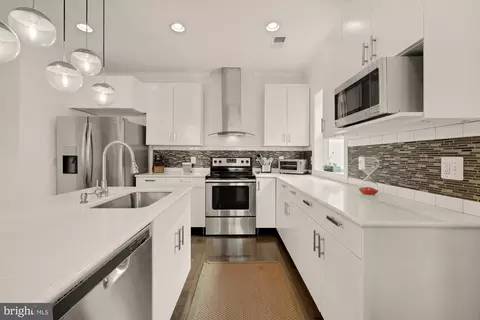 233 S Street St NE #4, Washington, DC 20002 photo 14