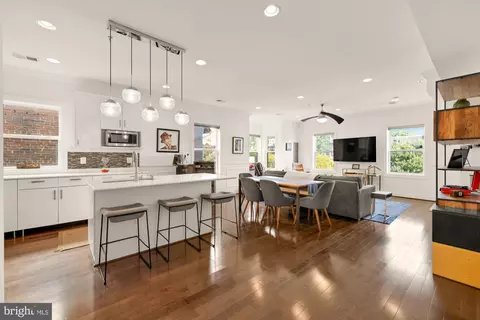 233 S Street St NE #4, Washington, DC 20002 photo 10