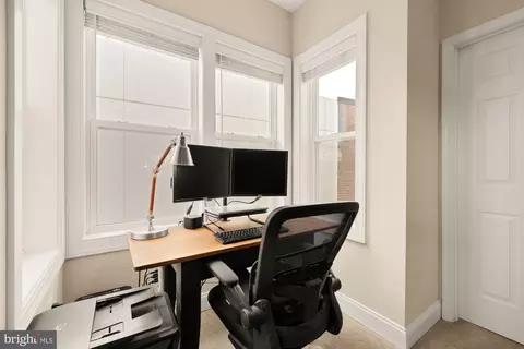 233 S Street St NE #4, Washington, DC 20002 photo 27