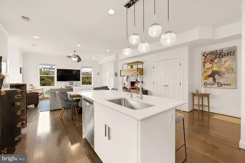 233 S Street St NE #4, Washington, DC 20002 photo 15