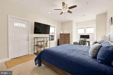 233 S Street St NE #4, Washington, DC 20002 photo 30