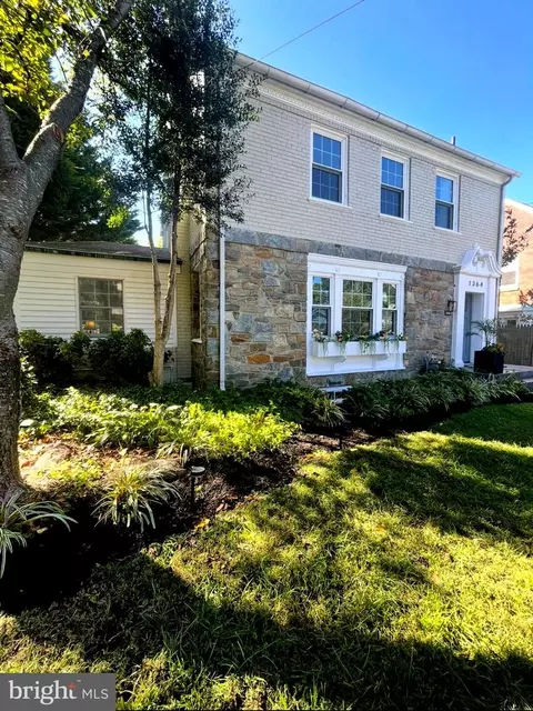 1364 Locust Rd NW, Washington, DC 20012