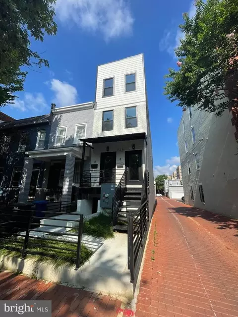 726 11th St NE, Washington, DC 20002