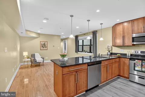 1323 K St SE #203, Washington, DC 20003