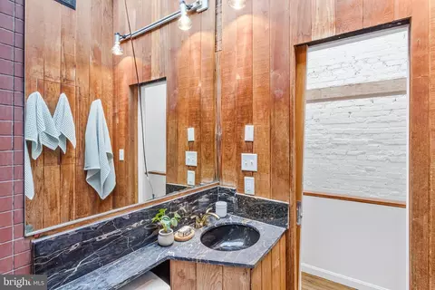 323 17th St SE, Washington, DC 20003 photo 15