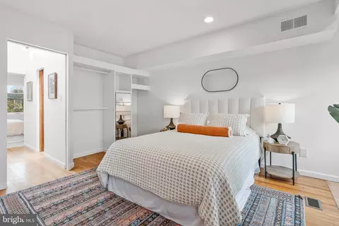 323 17th St SE, Washington, DC 20003 photo 11
