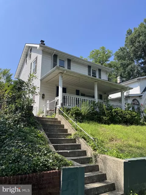 3013 5th St SE, Washington, DC 20032