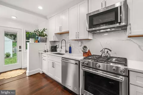3918 S Street St SE, Washington, DC 20020