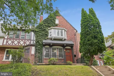 4453 Greenwich Pkwy NW, Washington, DC 20007