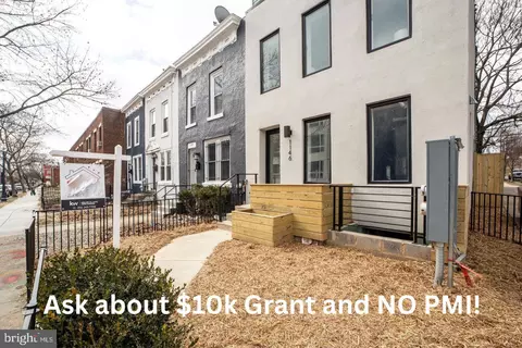 Exterior - 1146 16th St NE #B, Washington, DC 20002 photo 2 of 3