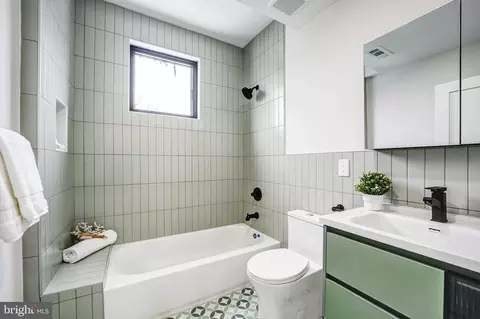 Bath - 1146 16th St NE #B, Washington, DC 20002 photo 3 of 3