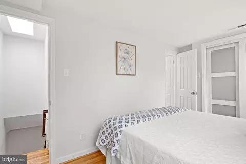 709 E Street St NE, Washington, DC 20002 photo 18