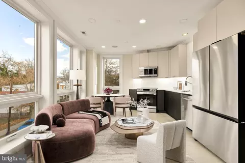 2305 Nicholson SE #404, Washington, DC 20020