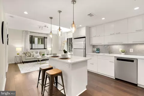 1010 Massachusetts Ave NW #211, Washington, DC 20001