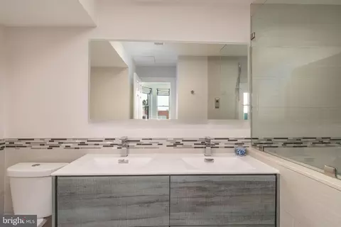 Bath - 2115 S Street St NW #3A, Washington, DC 20008 photo 3 of 3