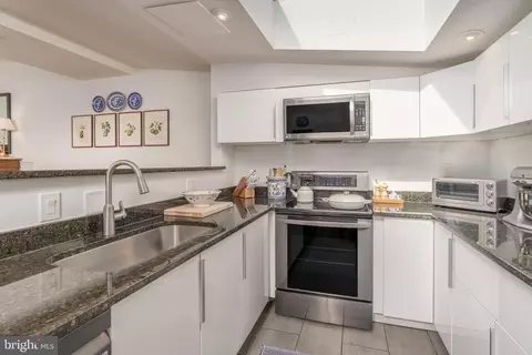 Kitchen - 2115 S Street St NW #3A, Washington, DC 20008 photo 3 of 3