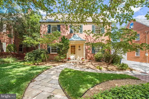 3035 Oliver St NW, Washington, DC 20015
